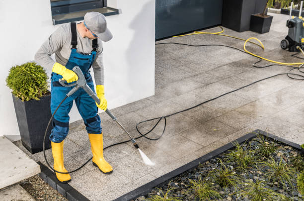 Fence Pressure Washing in Mehlville, MO